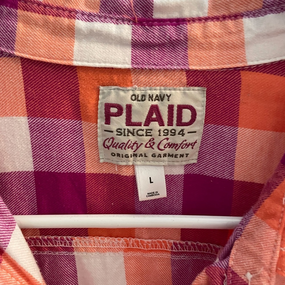 Old navy plaid flannel